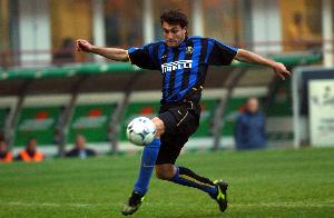 190场123球！国米官方祝贺维埃里52岁生日快乐